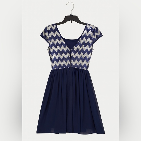 B. Darlin Juniors Navy & Silver Sequin Dress – Size 3/4 Cocktail Formal Prom - Picture 3 of 3